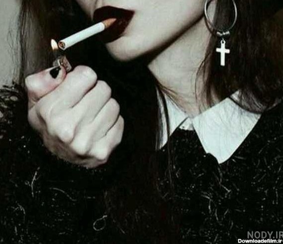 عکس سیگار و فندک دخترونه
