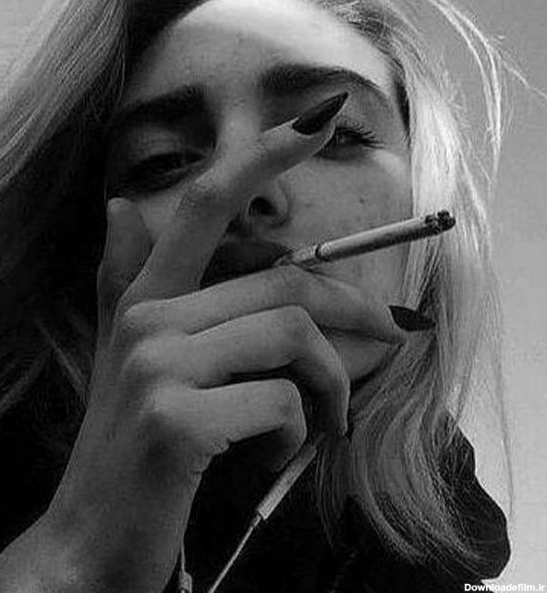 عکس سیگار و فندک دخترونه