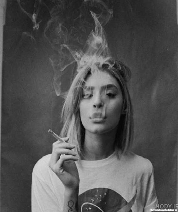 عکس سیگار و فندک دخترونه