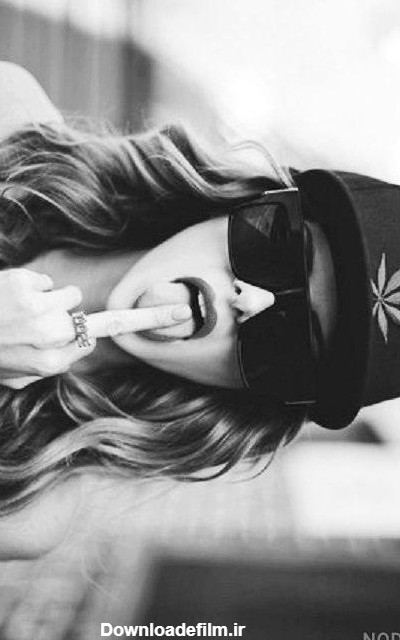 تصویر زمینه دخترانه خفن