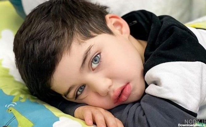 عکس نی نی پسر چشم رنگی خوشگل