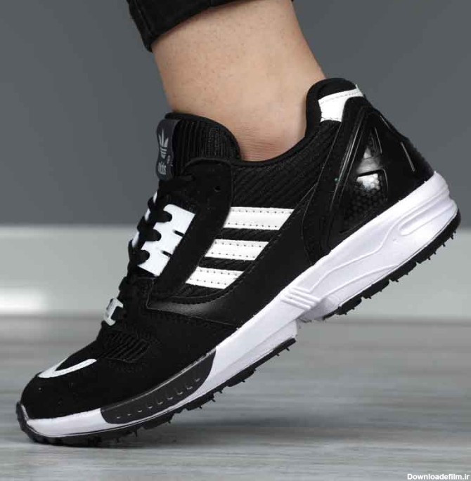 عکس کفش آدیداس سفید مشکی