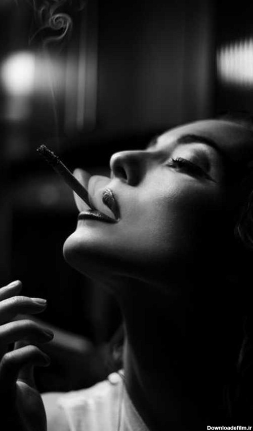 عکس سیگار و فندک دخترونه