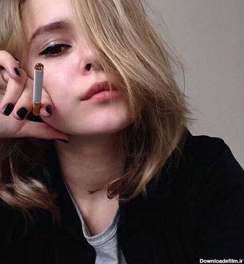 عکس سیگار و فندک دخترونه