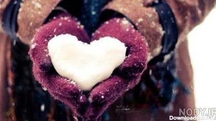 تصویر زمینه قلب رنگی