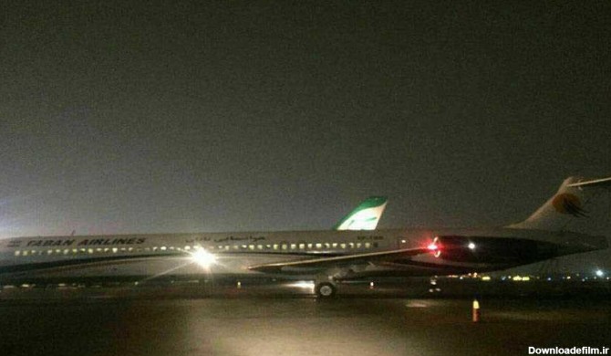 عکس از پنجره هواپیما در شب تهران