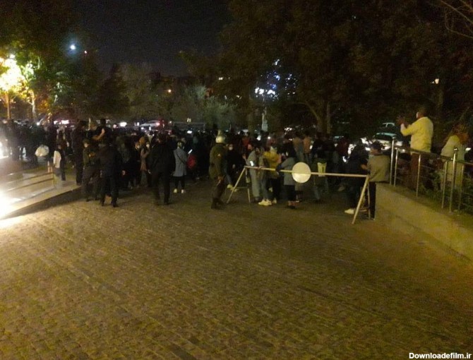 عکس از پنجره هواپیما در شب تهران