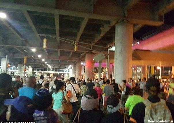 عکس از پنجره هواپیما در شب تهران